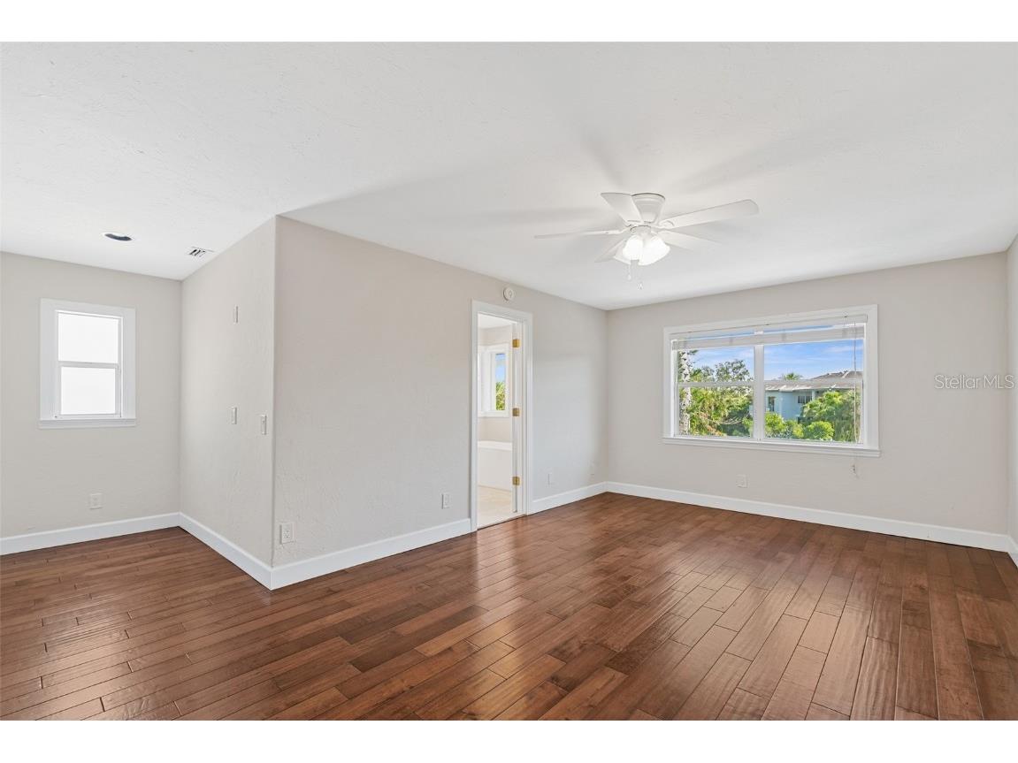 4757 Higel Avenue Sarasota FL 34242 A4669548 image37