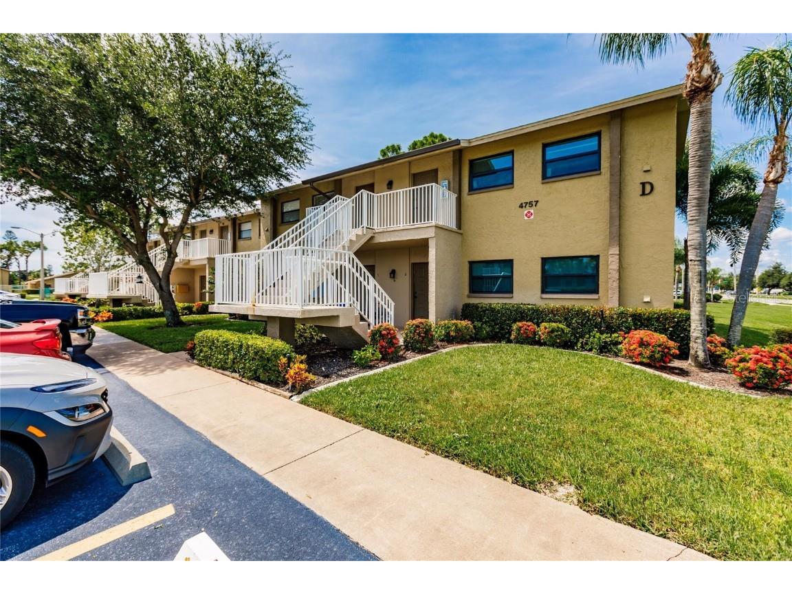 4757 Orange Grove Boulevard #11 North Fort Myers FL 33903 C7495438 image1