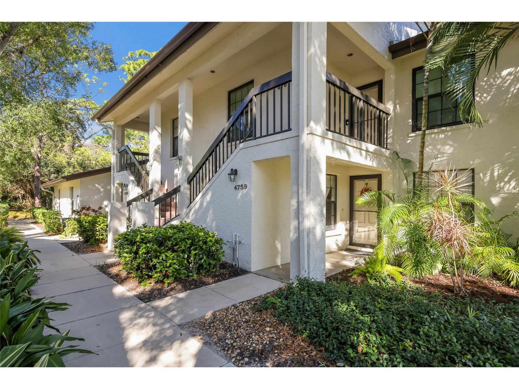 4759 Winslow Beacon #21 Sarasota FL 34235 A4675884 image1