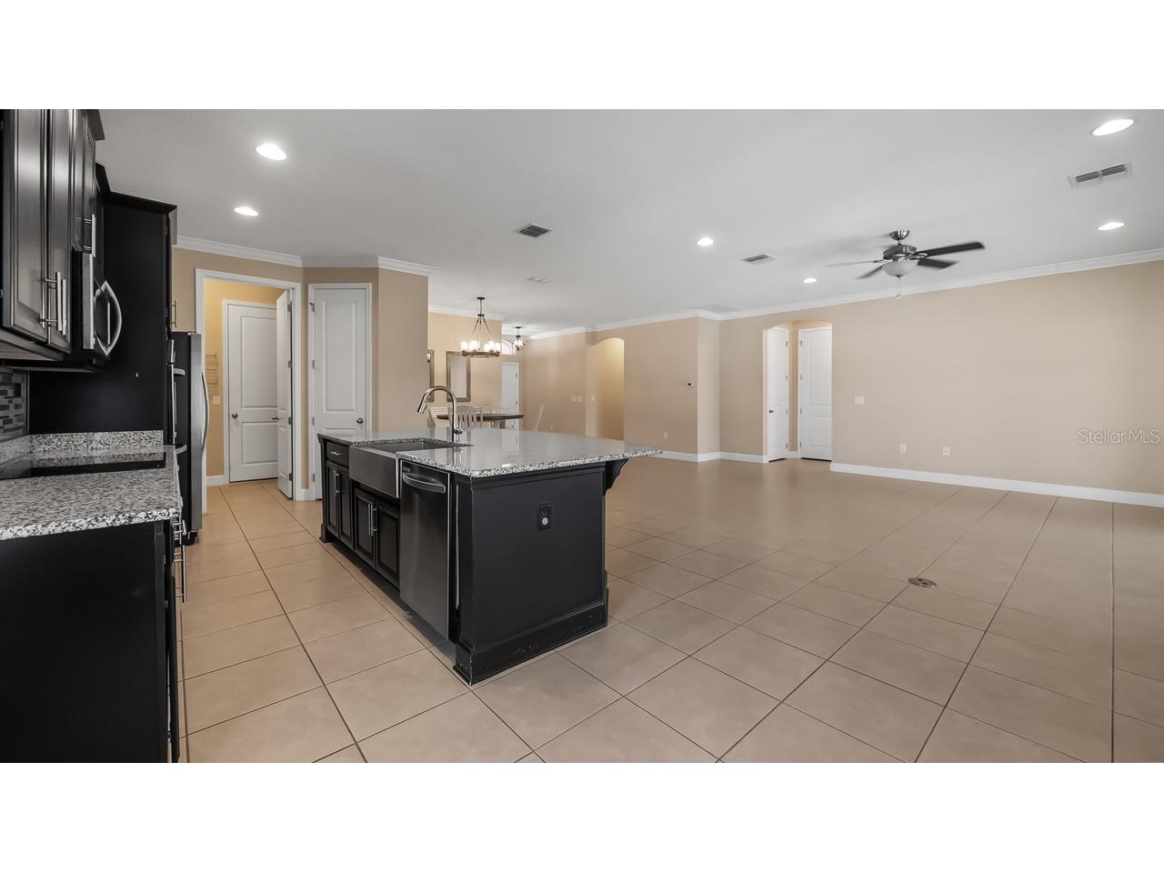 476 Bellissimo Place Howey In The Hills FL 34737 G5110506 image16