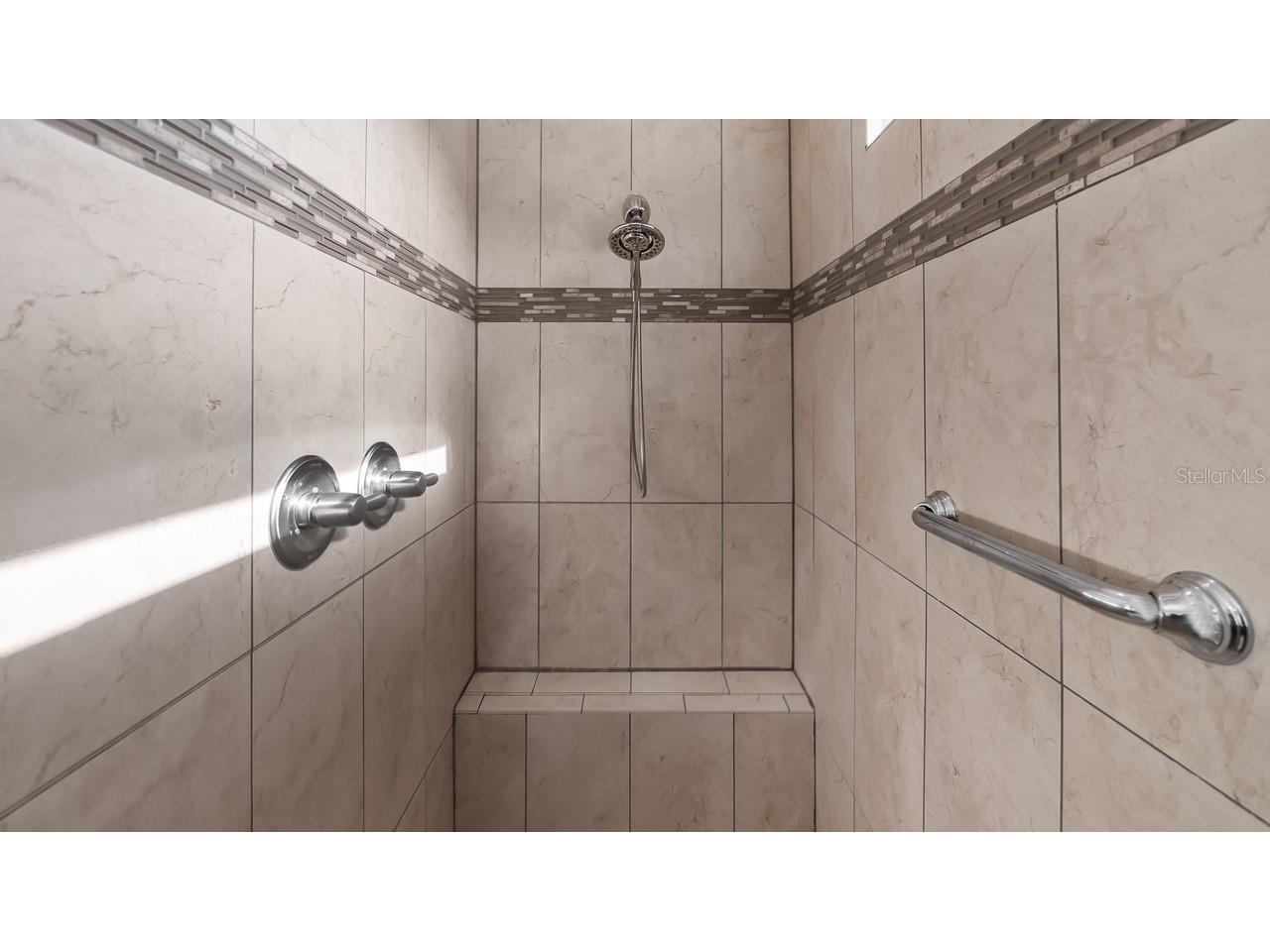 476 Bellissimo Place Howey In The Hills FL 34737 G5110506 image25