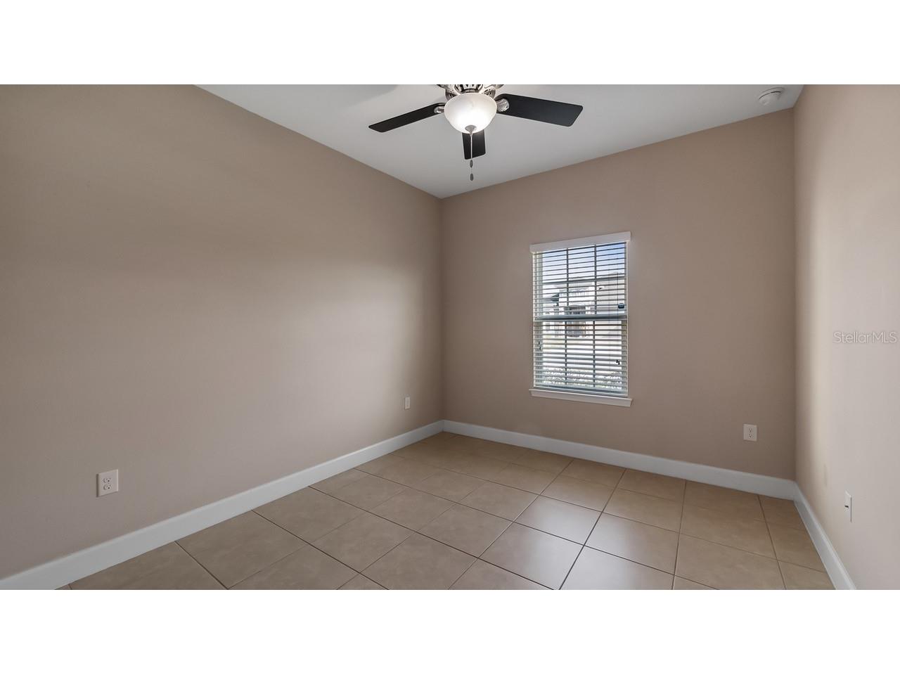 476 Bellissimo Place Howey In The Hills FL 34737 G5110506 image27