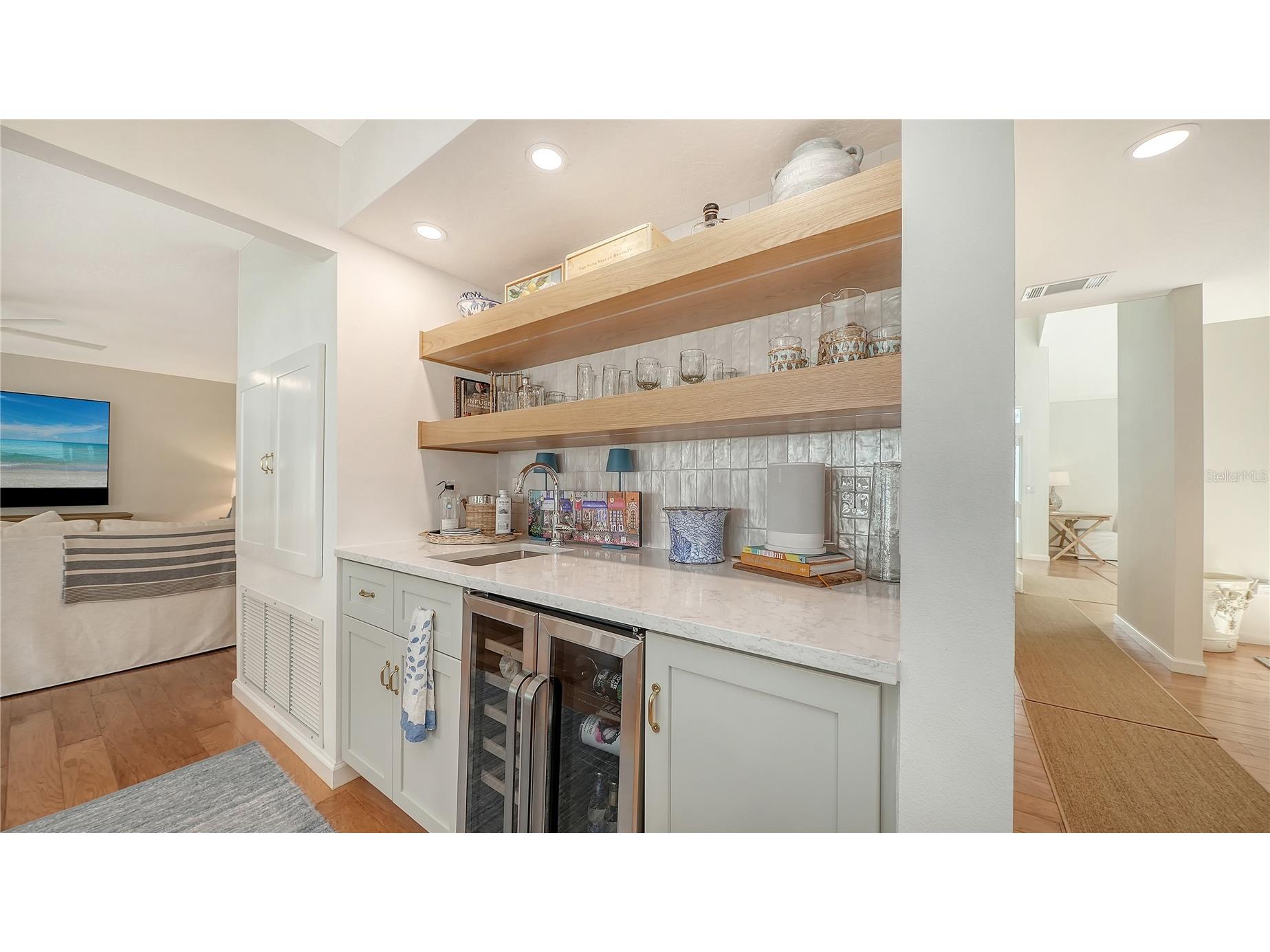 476 Meadow Lark Drive Sarasota FL 34236 A4689563 image16