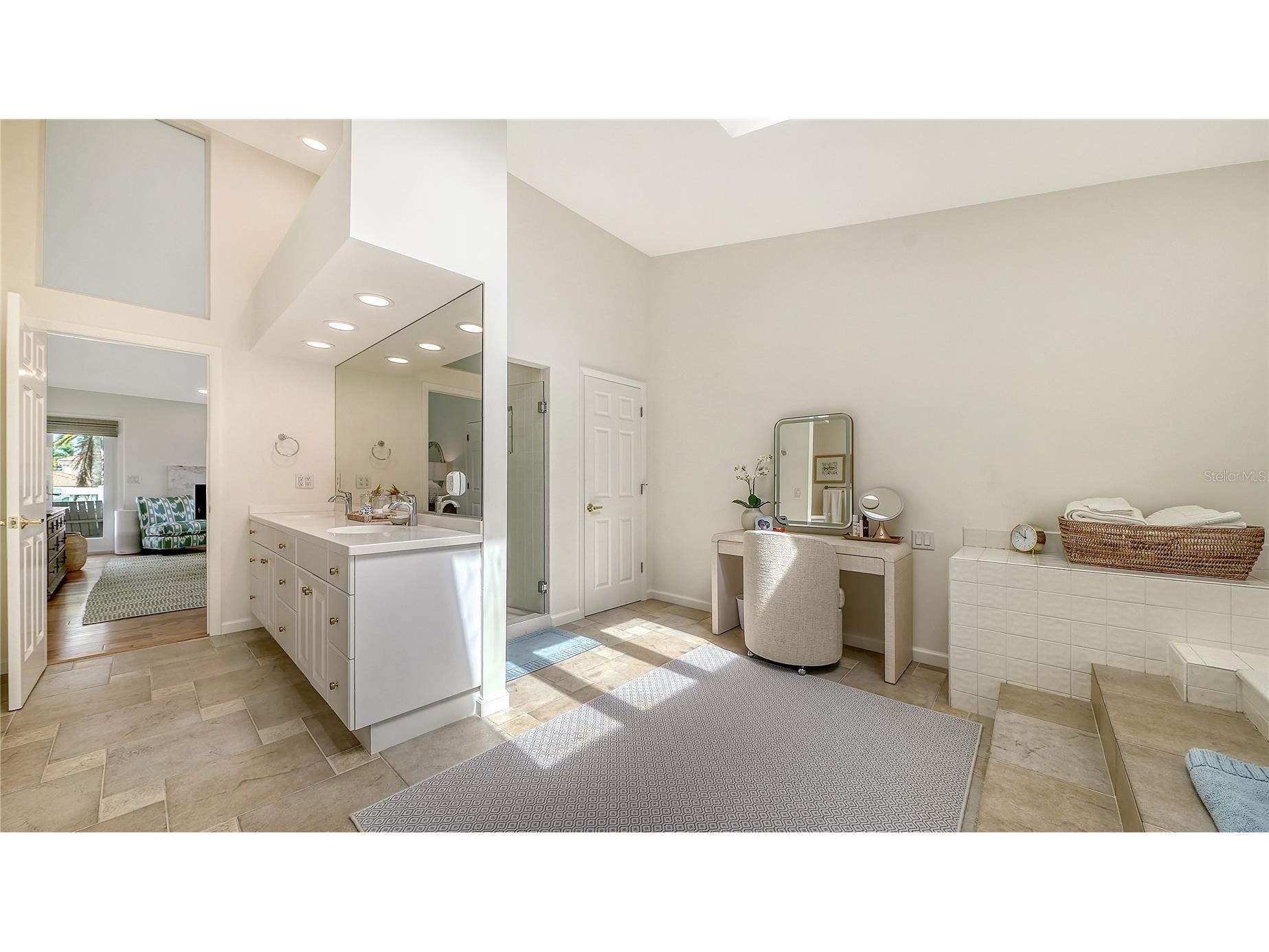 476 Meadow Lark Drive Sarasota FL 34236 A4689563 image34