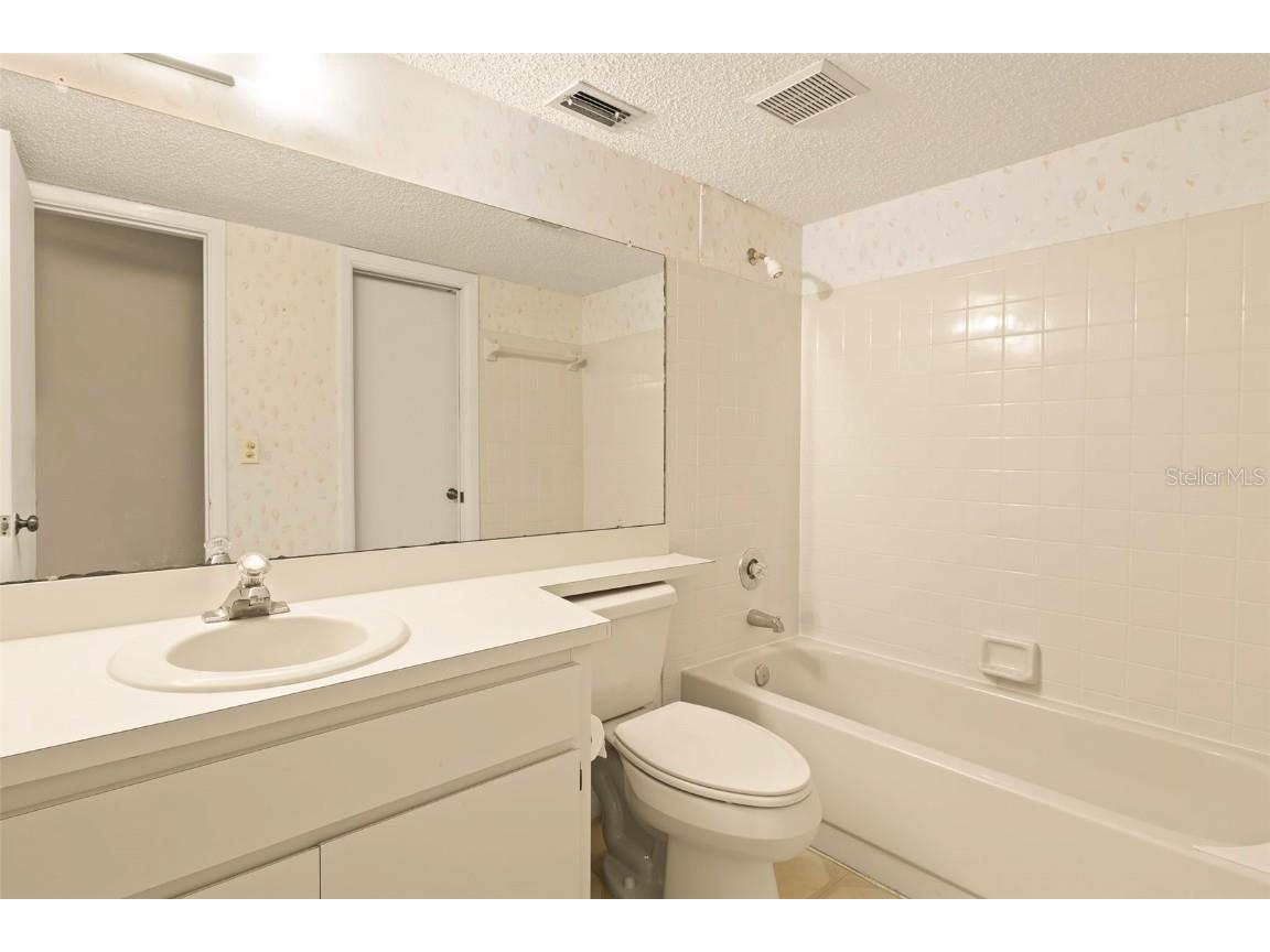 476 Santa Cruz Place NE #B Saint Petersburg FL 33703 TB8408194 image22