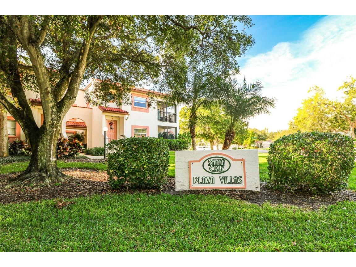 476 Santa Cruz Place NE #B Saint Petersburg FL 33703 TB8408194 image25