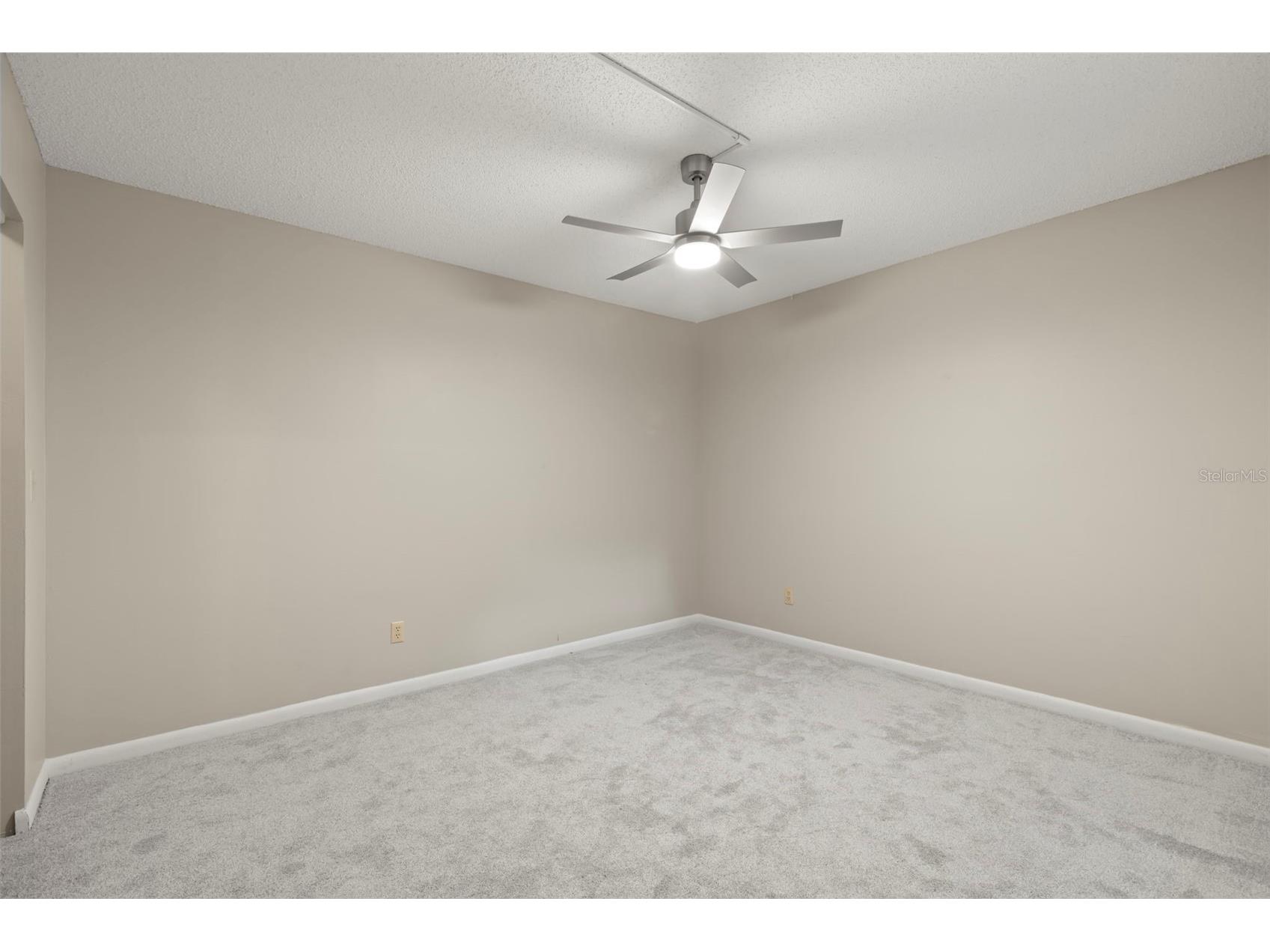 476 Santa Cruz Place NE #B Saint Petersburg FL 33703 TB8481168 image20