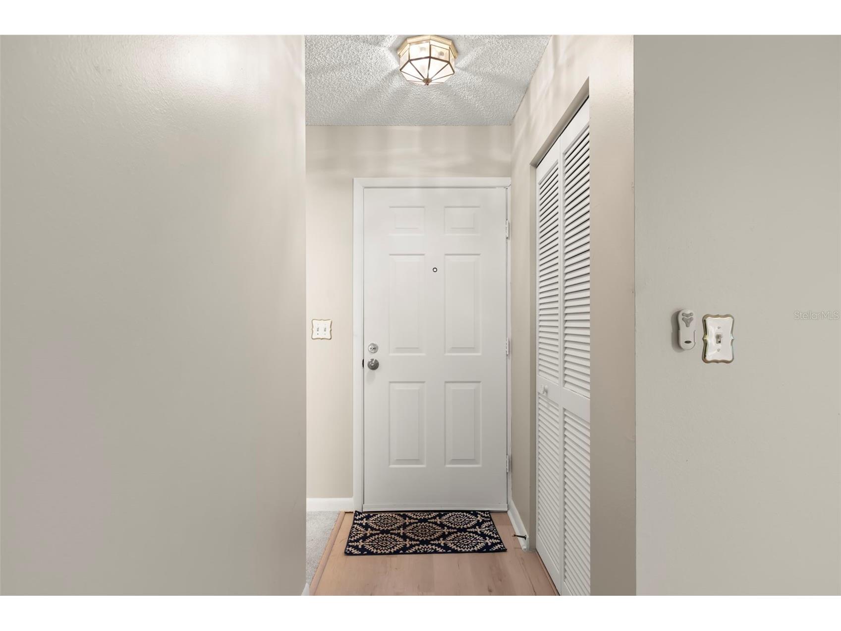 476 Santa Cruz Place NE #B Saint Petersburg FL 33703 TB8481168 image4