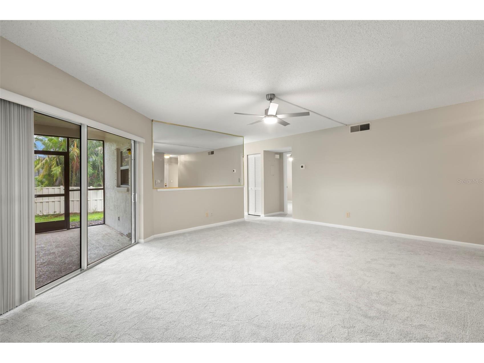 476 Santa Cruz Place NE #B Saint Petersburg FL 33703 TB8481168 image6