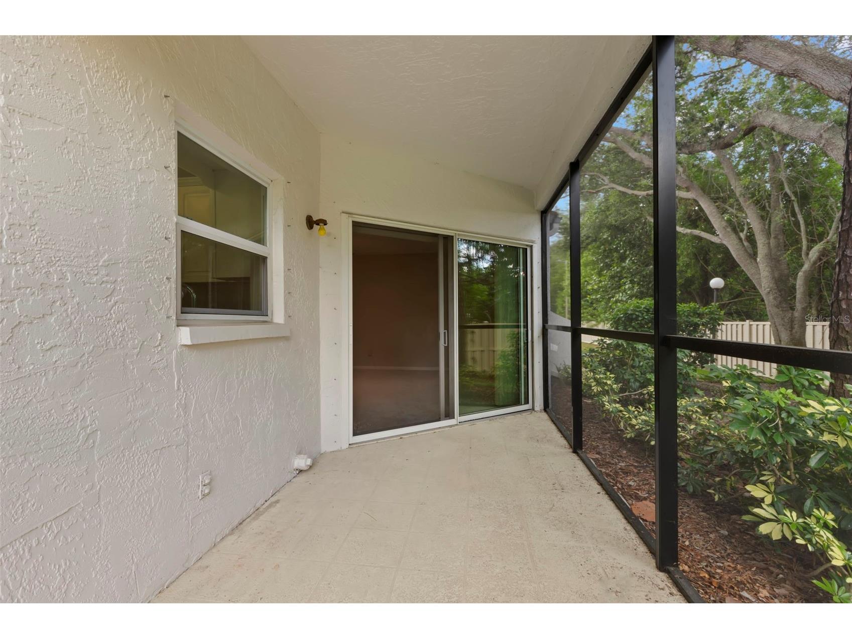 476 Santa Cruz Place NE #B Saint Petersburg FL 33703 TB8481168 image9