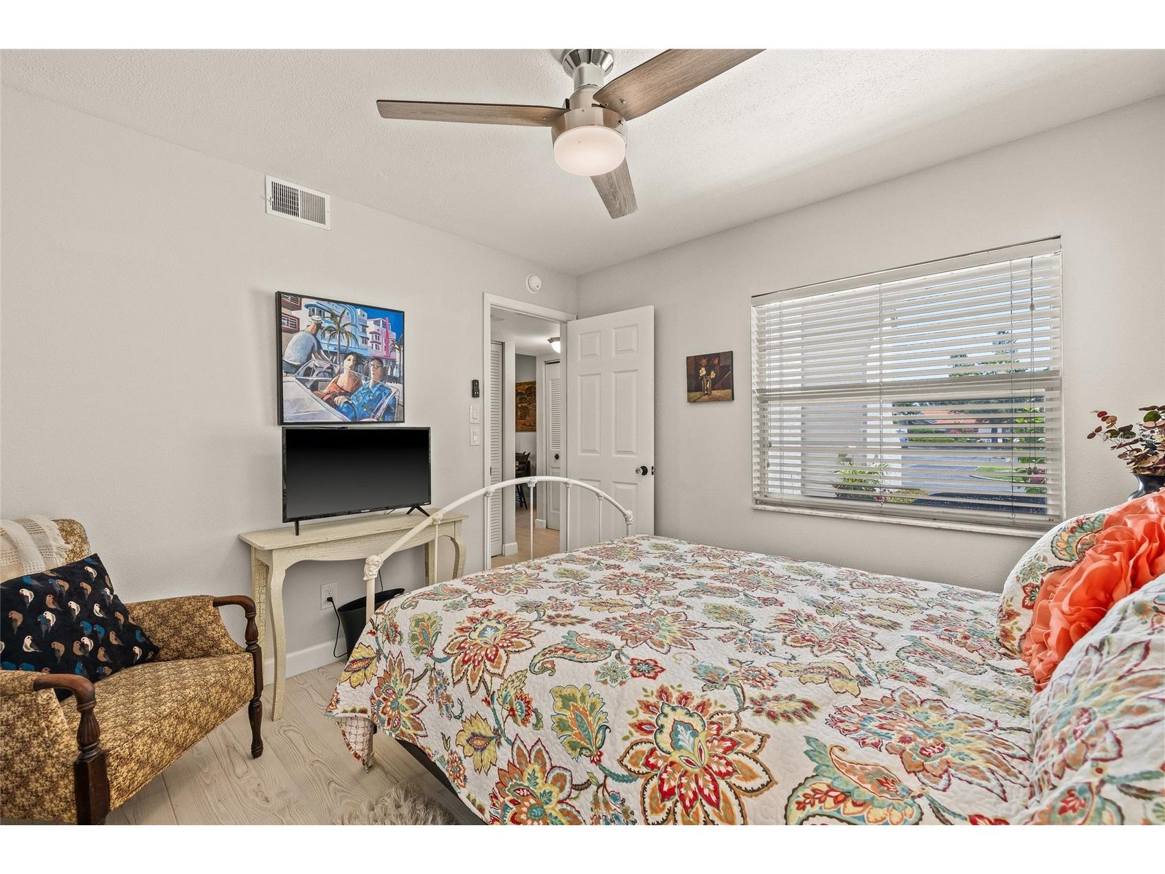 476 Santa Cruz Place NE #C Saint Petersburg FL 33703 TB8512797 image28