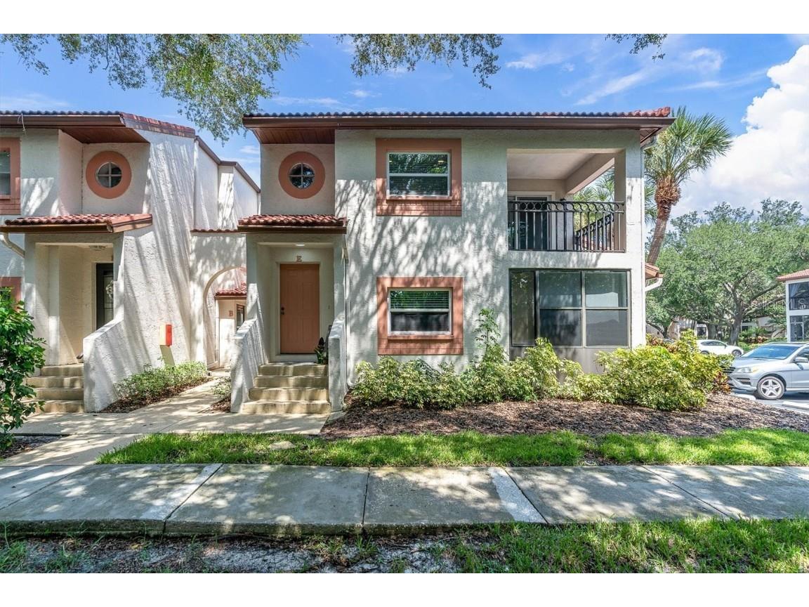 476 Santa Cruz Place NE #E Saint Petersburg FL 33703 U8207788 image1