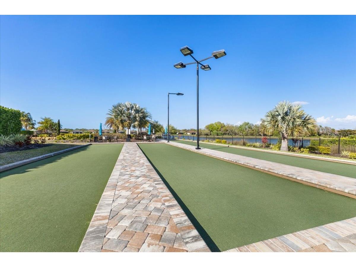 4760 Crestpoint Way Palmetto FL 34221 A4685273 image32