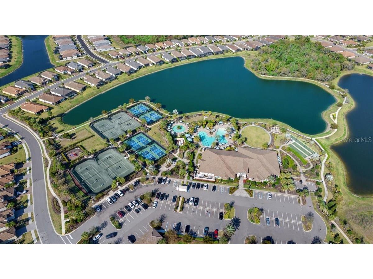 4760 Crestpoint Way Palmetto FL 34221 A4685273 image40