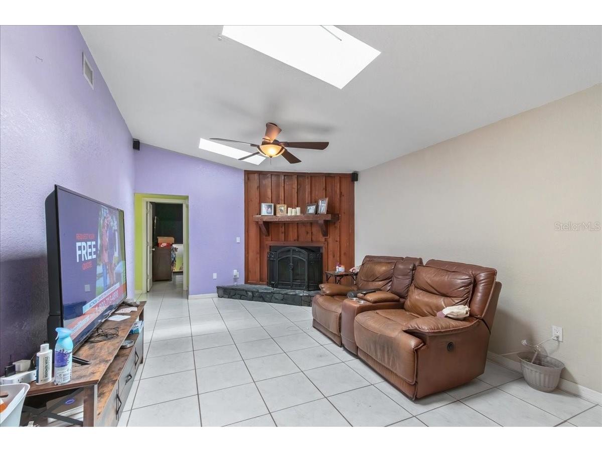 4760 NE 28th Terrace Ocala FL 34479 OM723589 image18