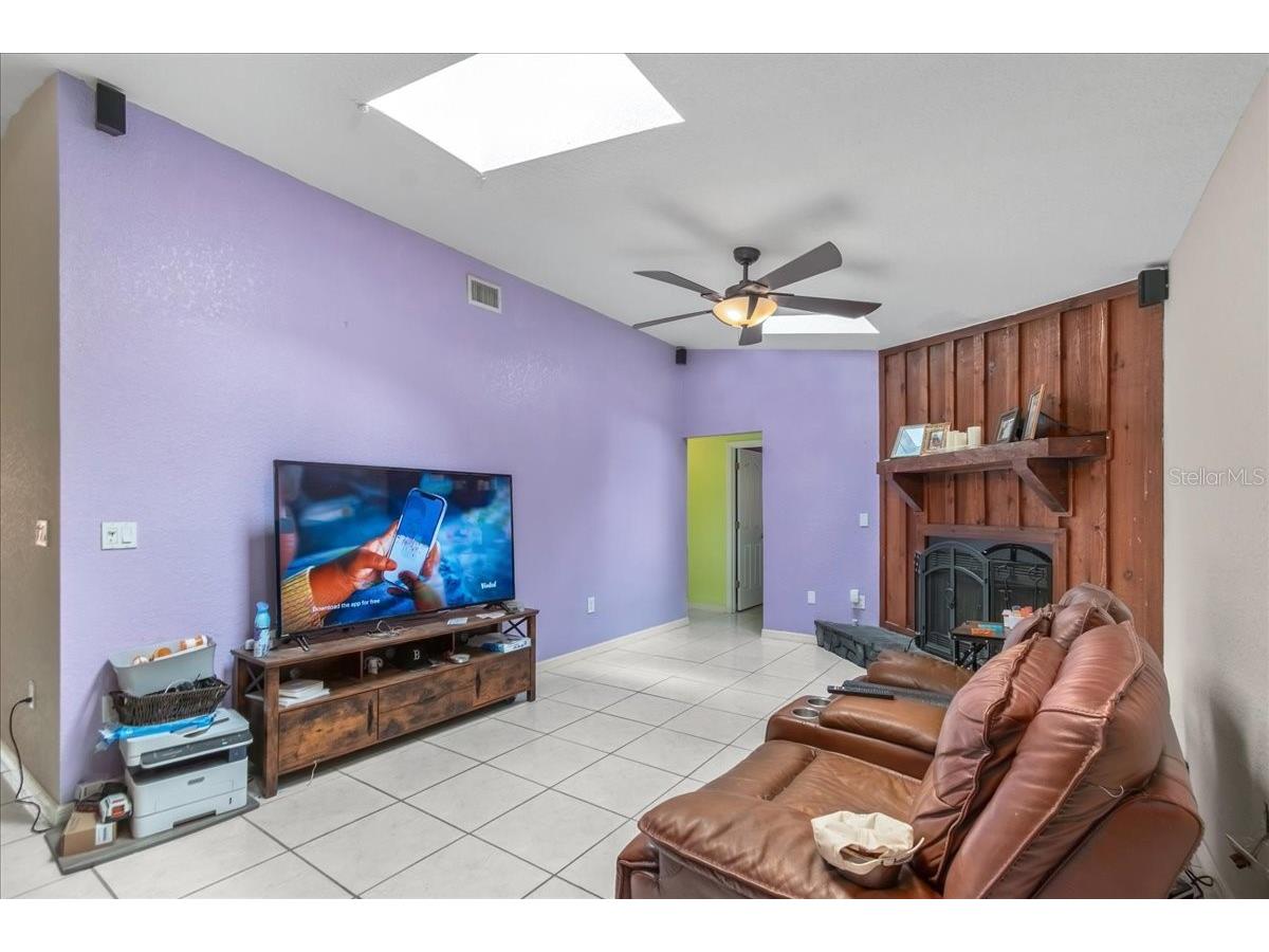 4760 NE 28th Terrace Ocala FL 34479 OM723589 image19