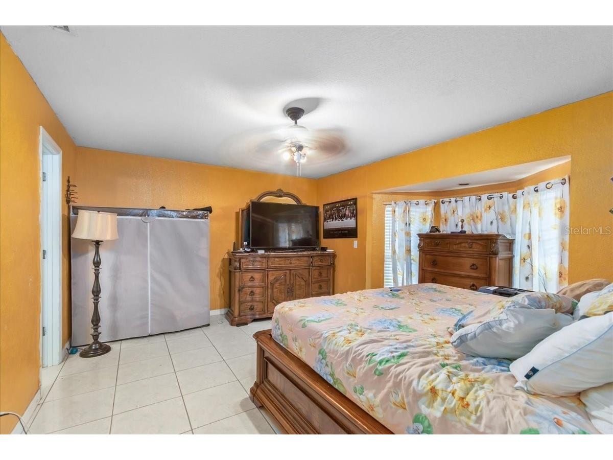 4760 NE 28th Terrace Ocala FL 34479 OM723589 image25