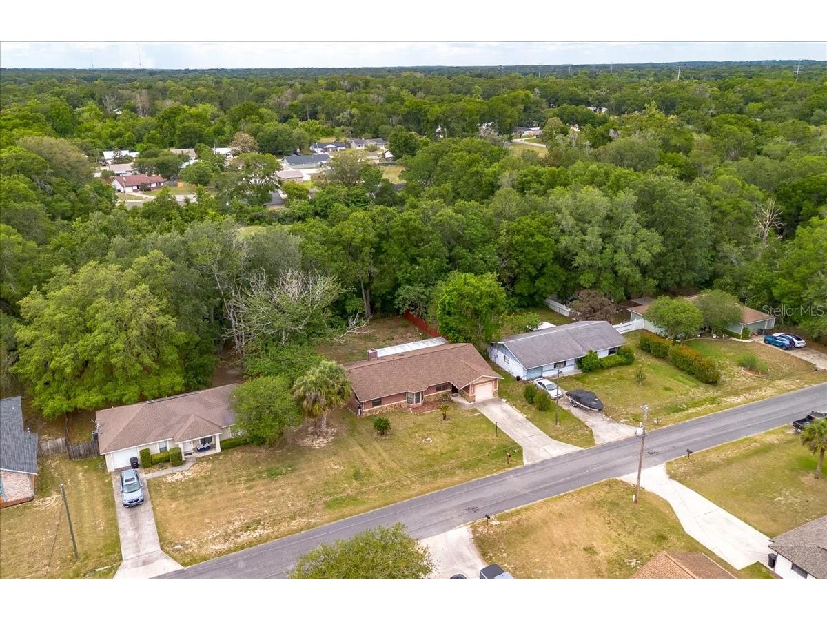 4760 NE 28th Terrace Ocala FL 34479 OM723589 image34