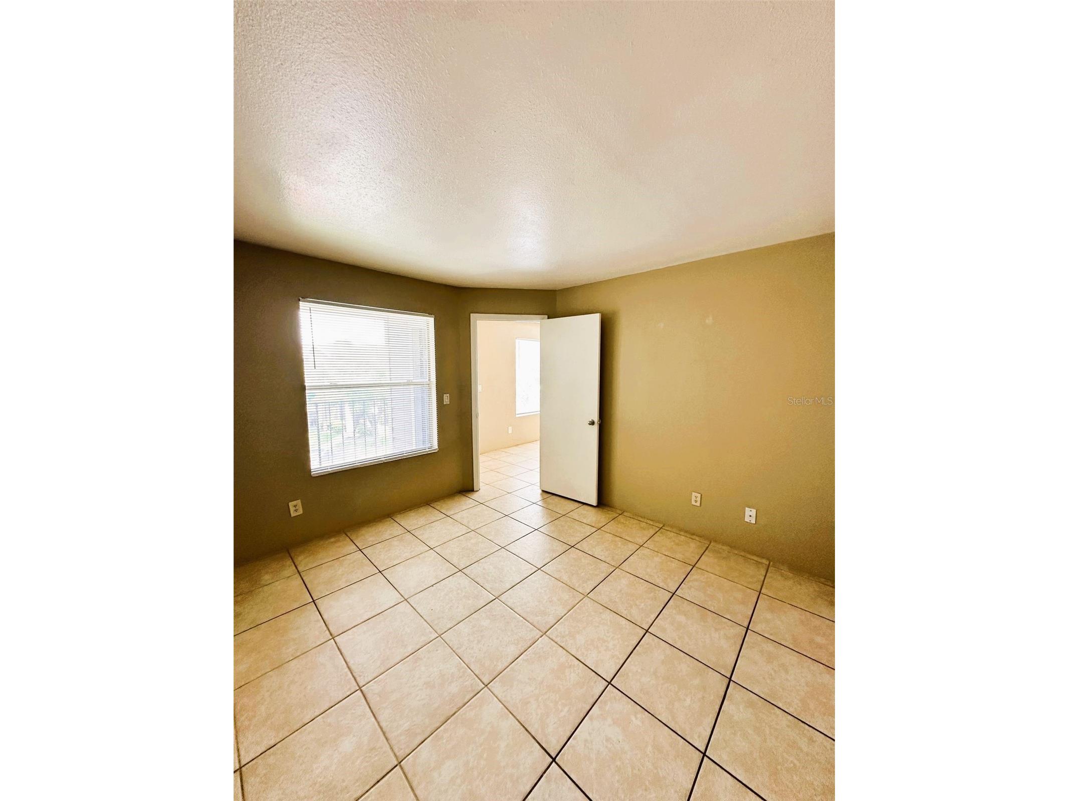 4760 Walden Circle #5-31 Orlando FL 32811 O6398696 image12