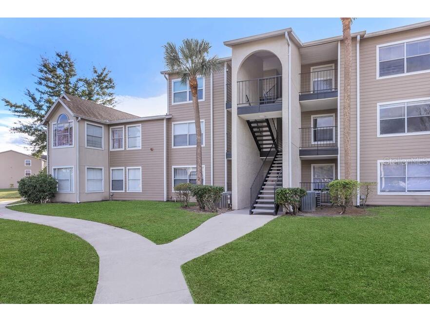 4760 Walden Circle #5-31 Orlando FL 32811 O6398696 image2
