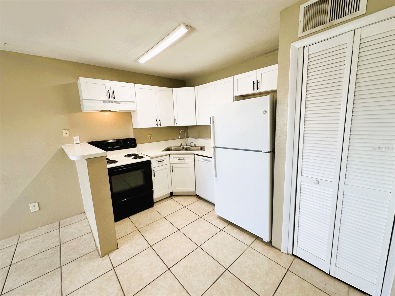 4760 Walden Circle #5-31 Orlando FL 32811 O6398696 image7