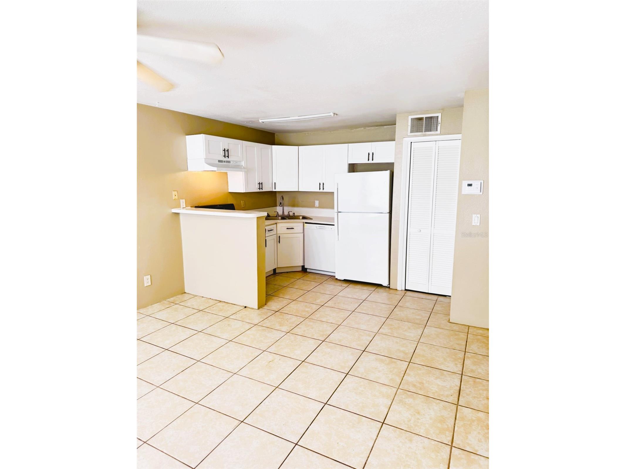 4760 Walden Circle #5-31 Orlando FL 32811 O6398696 image8