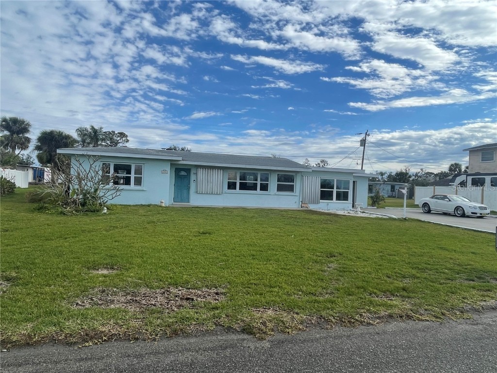4761 Lemon Bay Drive Venice FL 34293 G5093402 image1