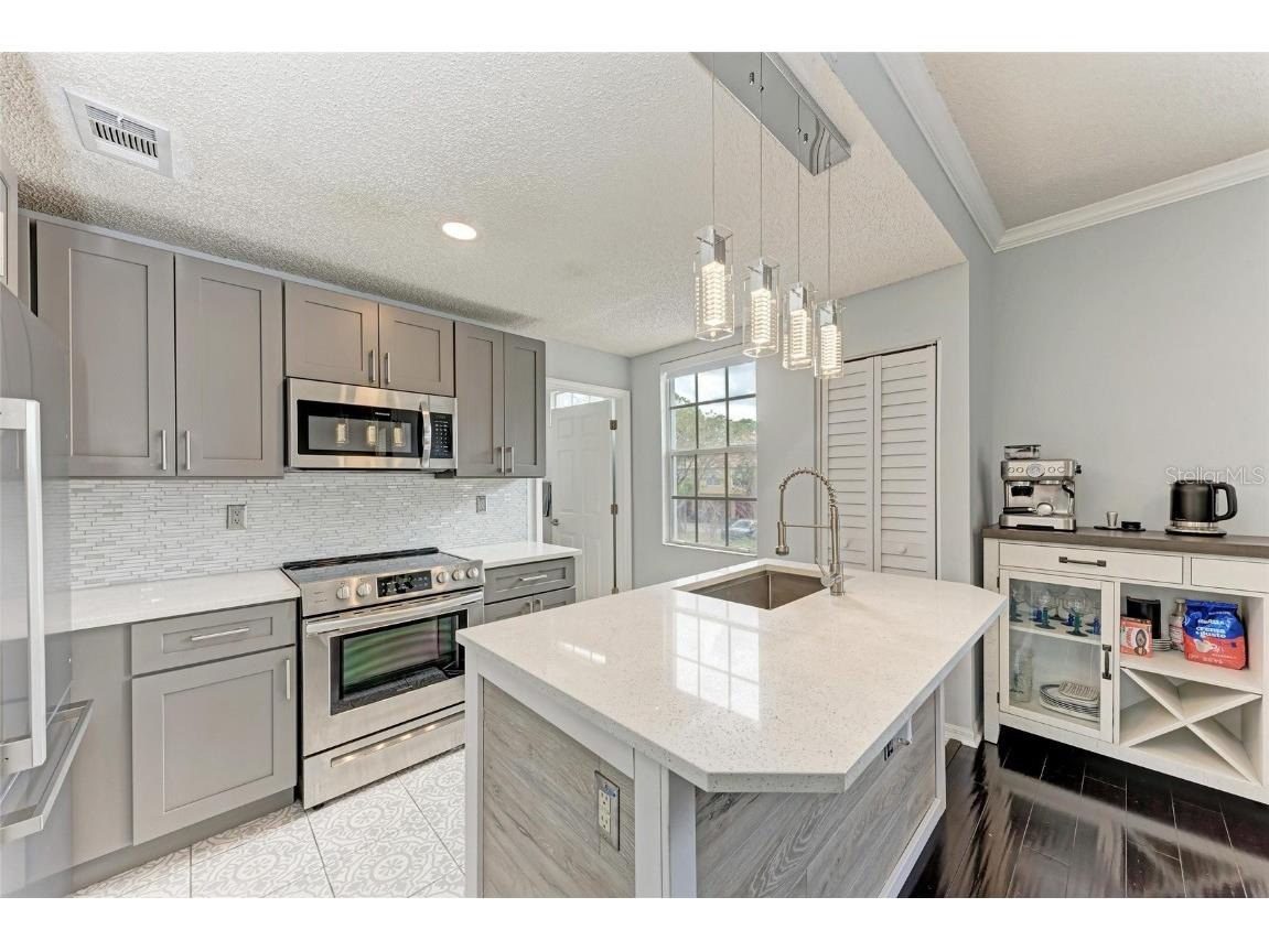 4761 Travini Circle #B102 Sarasota FL 34235 A4643270 image1