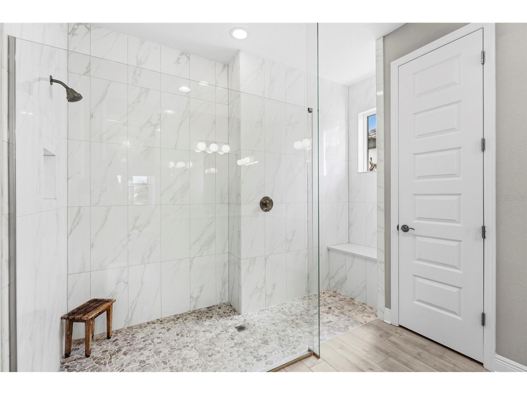 4762 Antrim Drive Sarasota FL 34240 A4687558 image13
