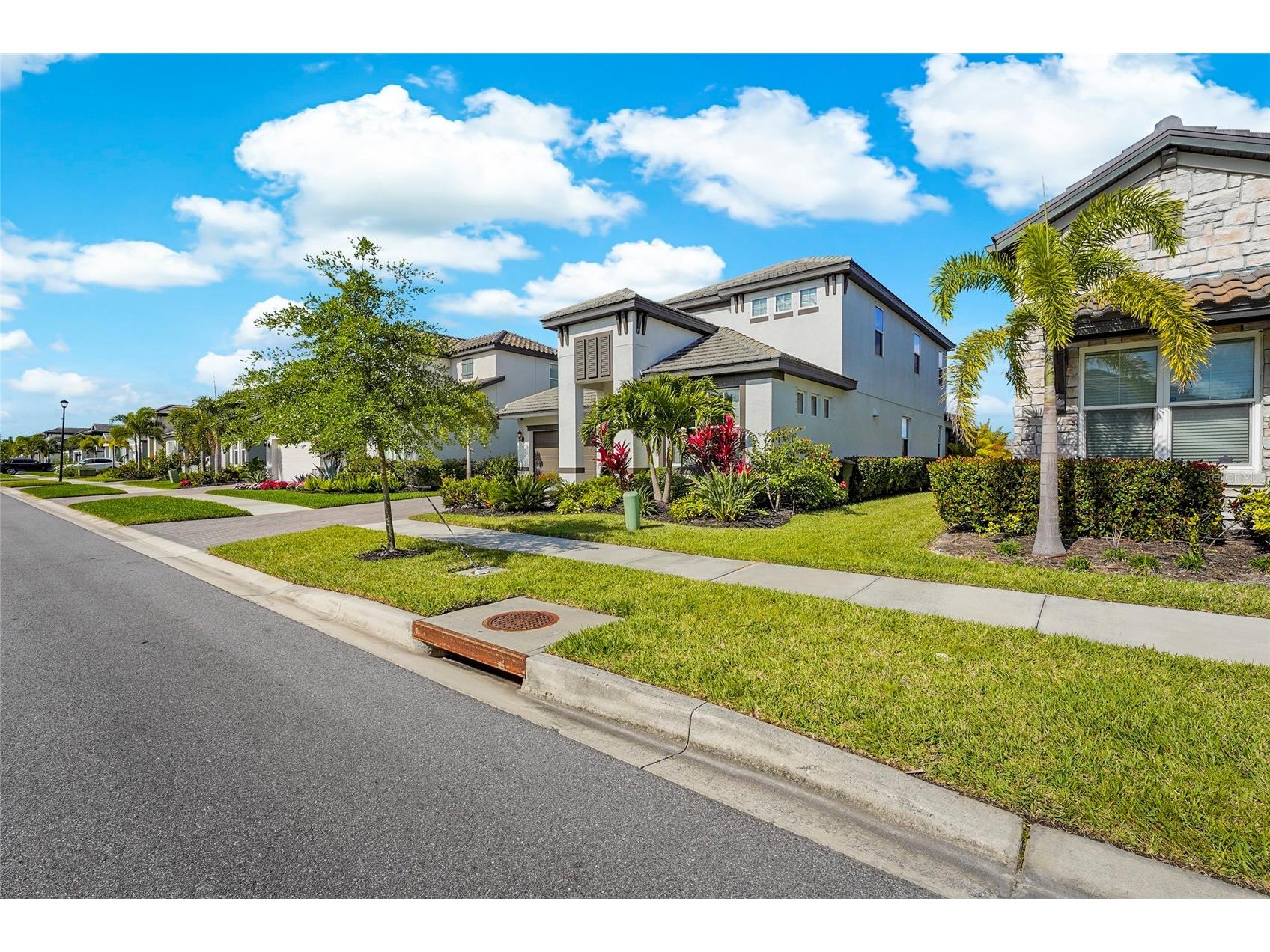 4762 Antrim Drive Sarasota FL 34240 A4687558 image23