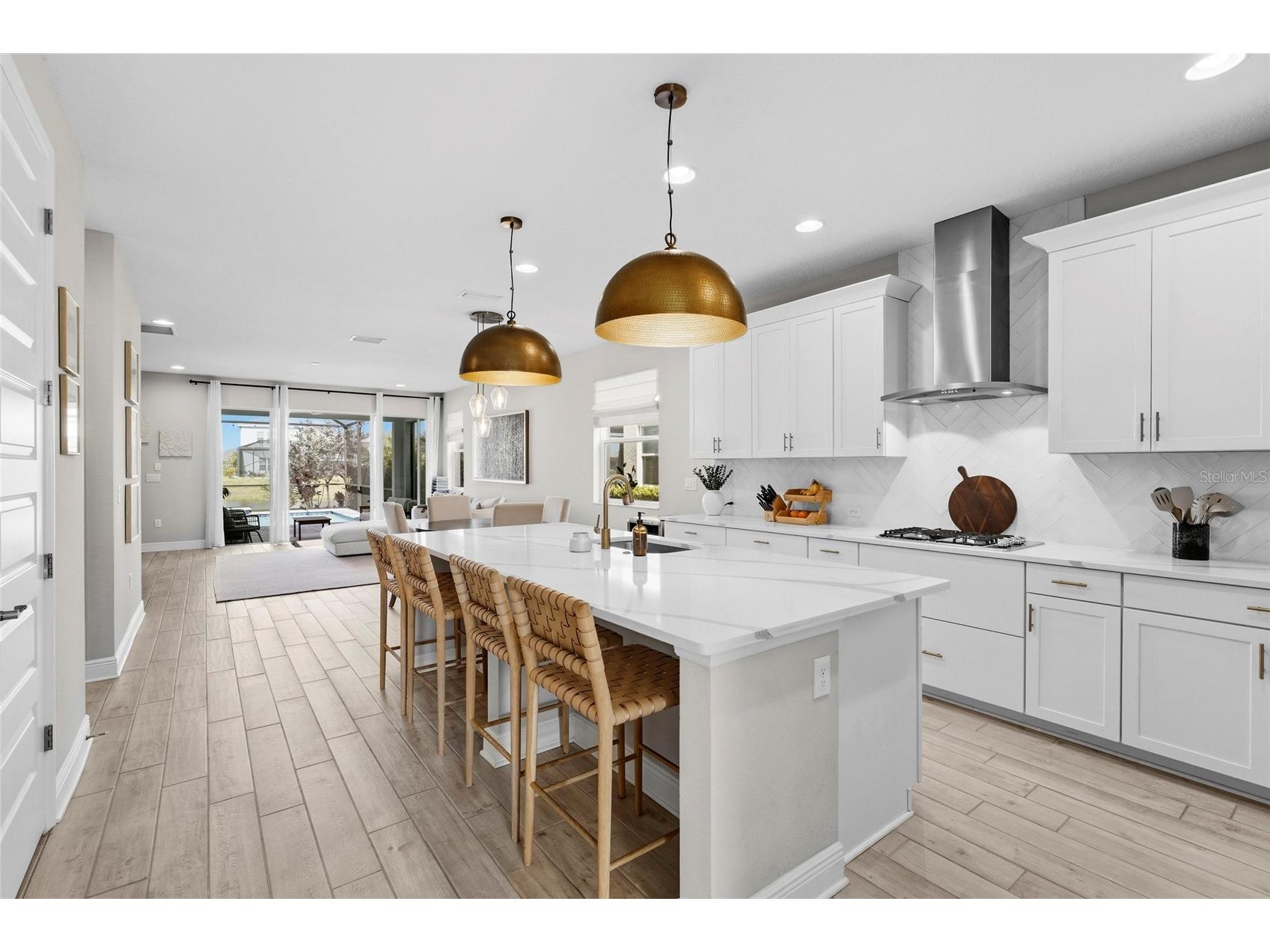 4762 Antrim Drive Sarasota FL 34240 A4687558 image6