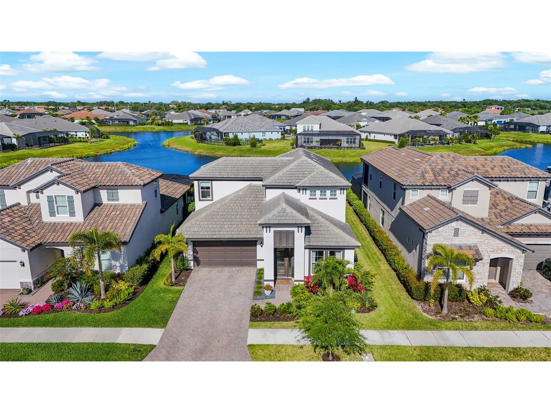 4762 Antrim Drive Sarasota FL 34240 A4687558 image65
