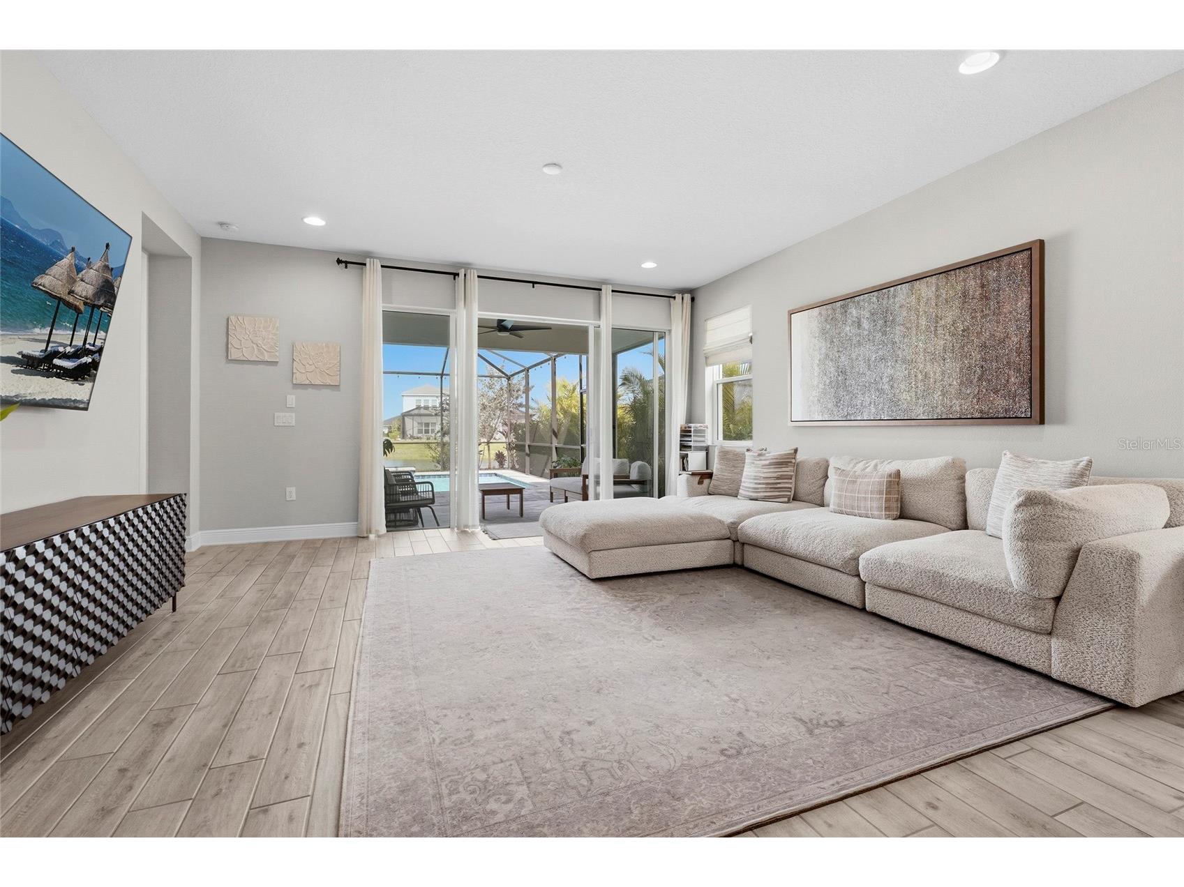 4762 Antrim Drive Sarasota FL 34240 A4687558 image9