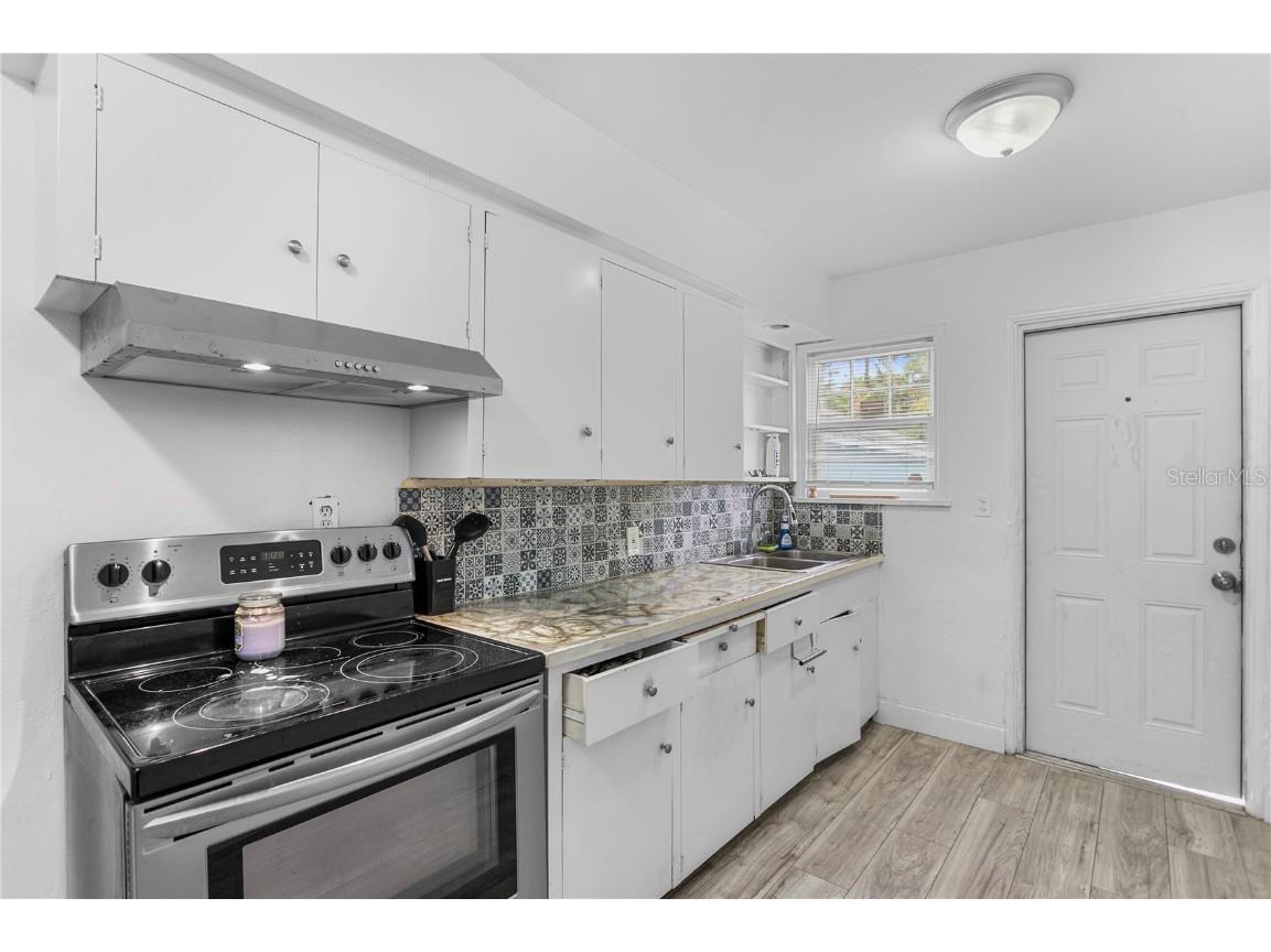 4762 Haines Road N Saint Petersburg FL 33714 TB8430687 image20