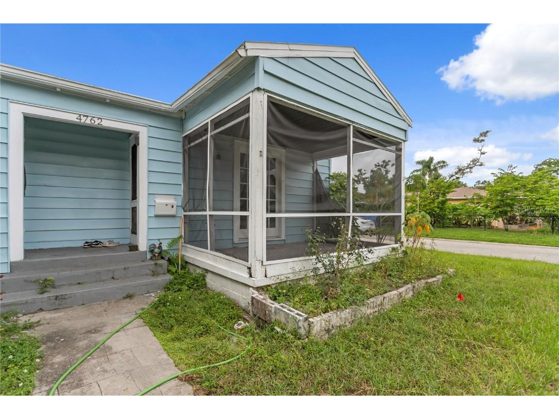 4762 Haines Road N Saint Petersburg FL 33714 TB8430687 image4