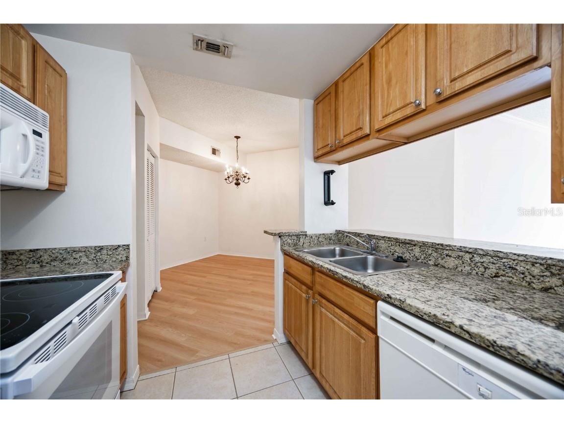 4763 Travini Circle #3-203 Sarasota FL 34235 A4665108 image6