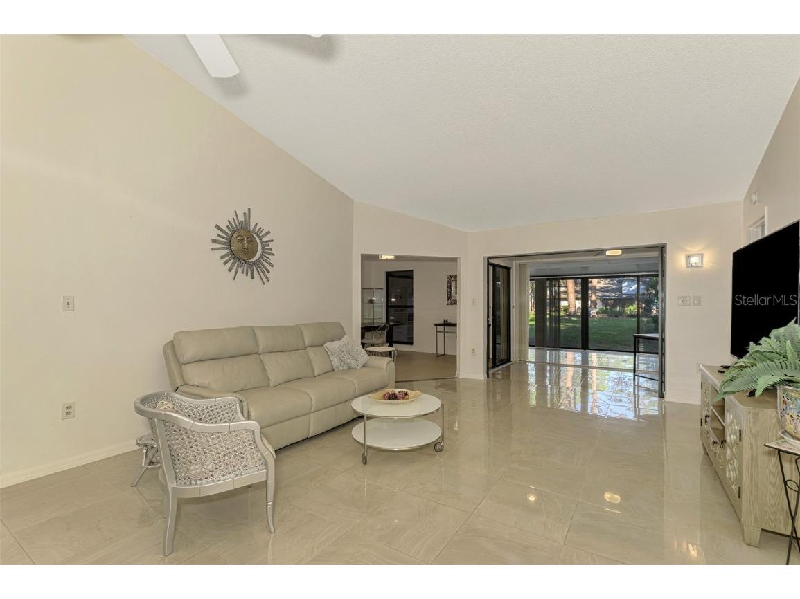 4765 Oak Forest Drive W #47 Sarasota FL 34231 N6140923 image6