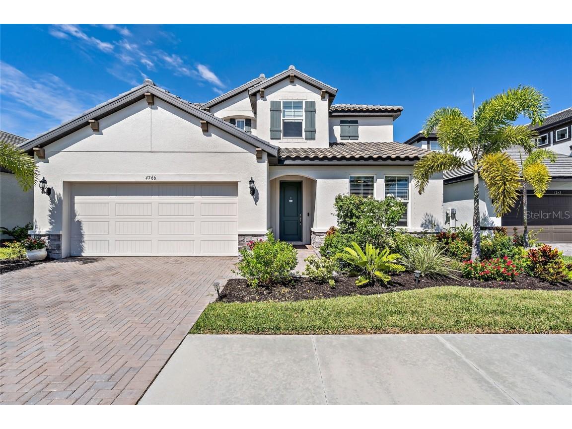 4766 Antrim Drive Sarasota FL 34240 - COMMUNITY POND A4579589 image1