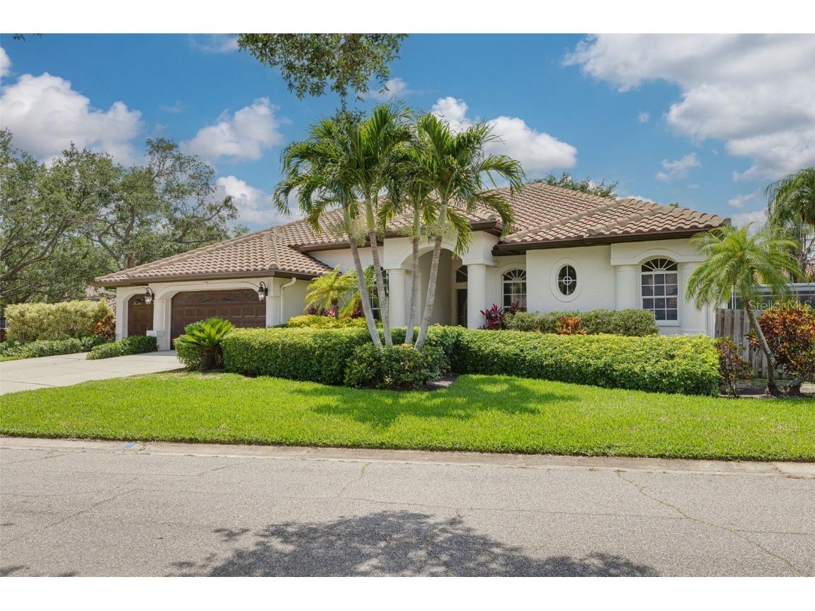 4766 Royal Palm Circle NE Saint Petersburg FL 33703 TB8382103 image1