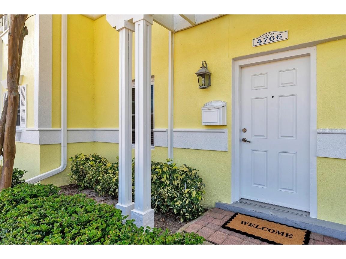 4766 Snook Drive SE Saint Petersburg FL 33705 TB8362298 image2