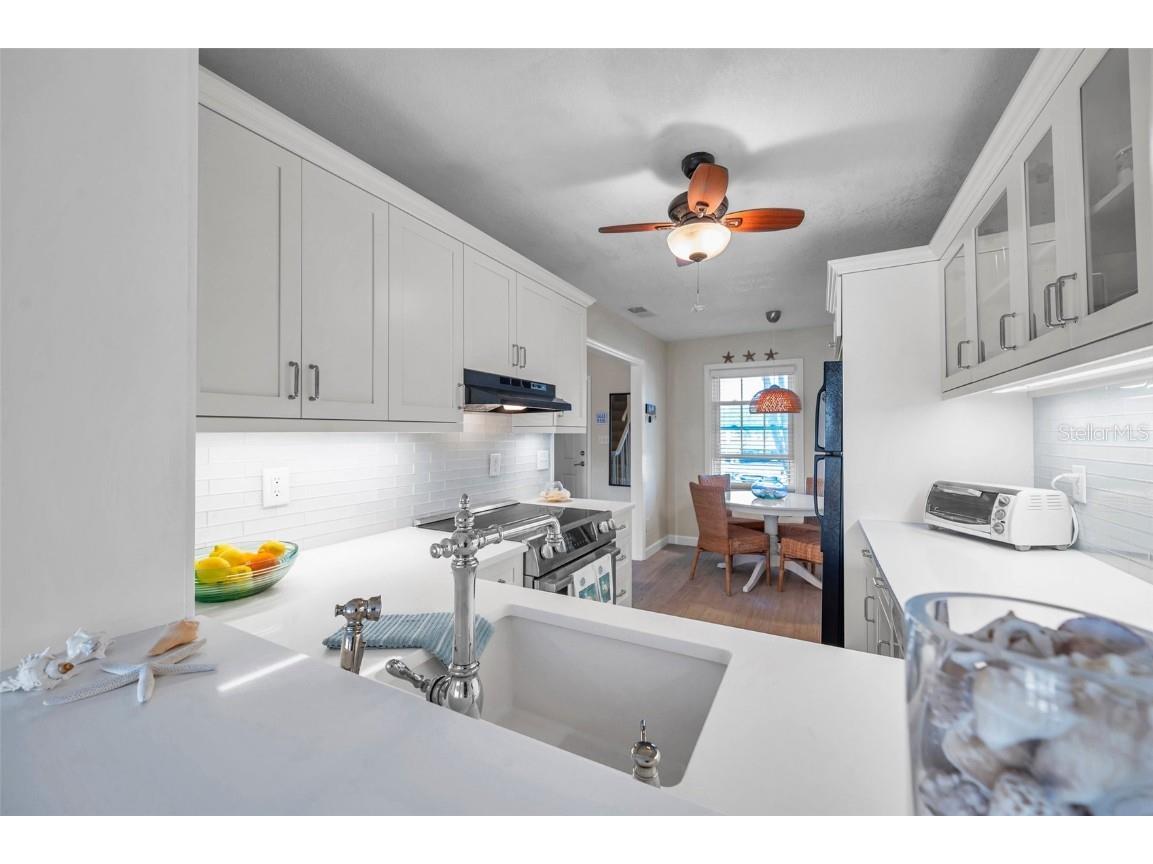 4766 Snook Drive SE Saint Petersburg FL 33705 TB8362298 image6