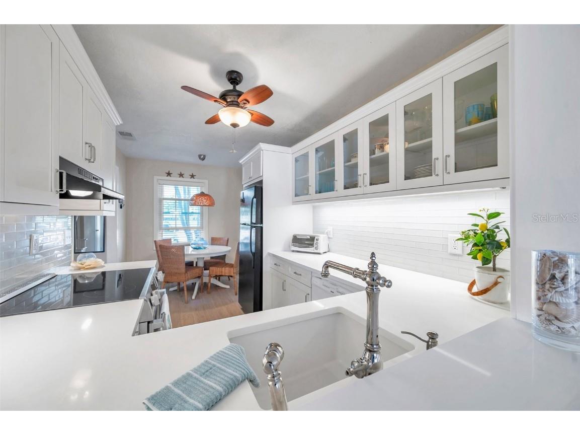 4766 Snook Drive SE Saint Petersburg FL 33705 TB8362298 image9