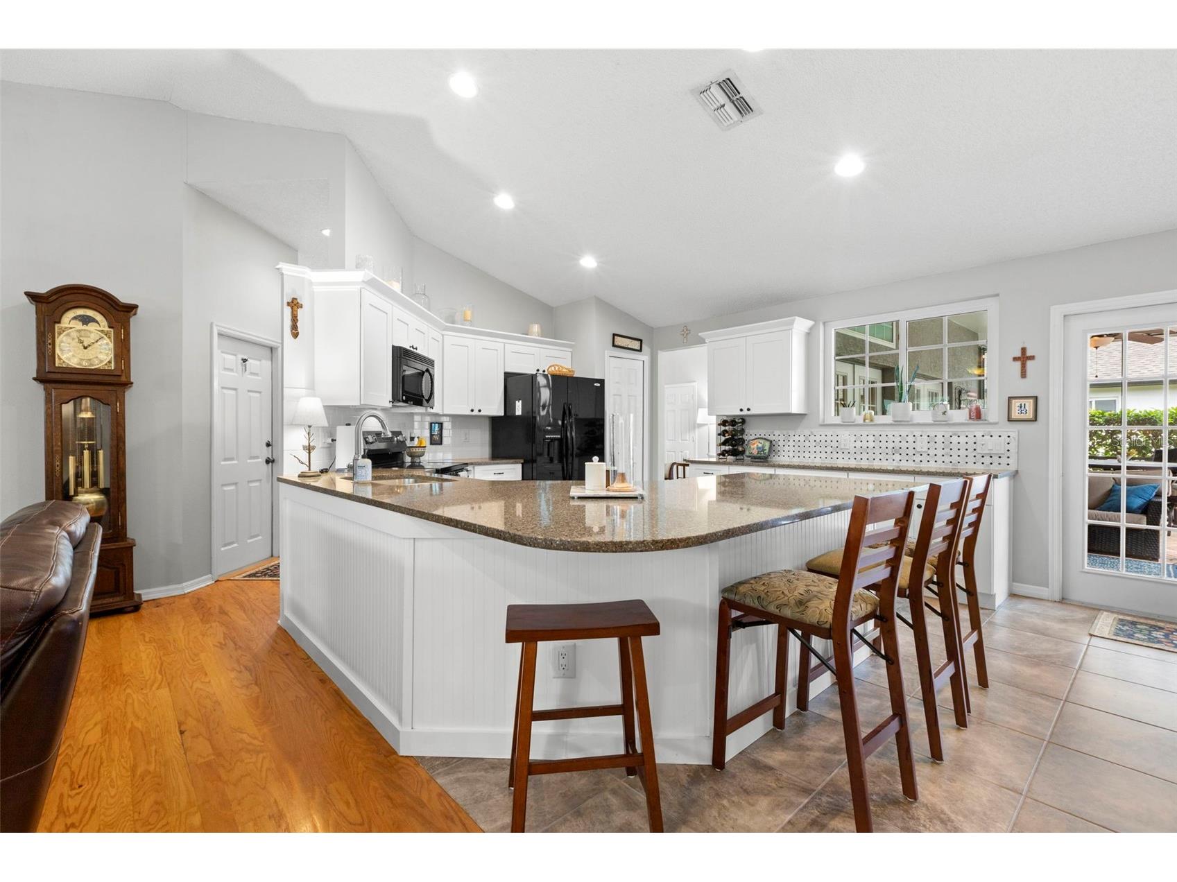 4766 Stoneview Circle Oldsmar FL 34677 TB8487161 image16