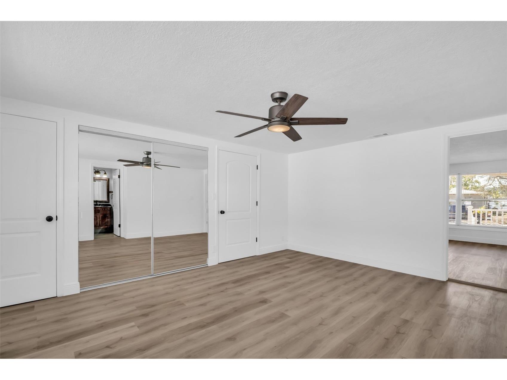 4767 26th Avenue N Saint Petersburg FL 33713 TB8481081 image16