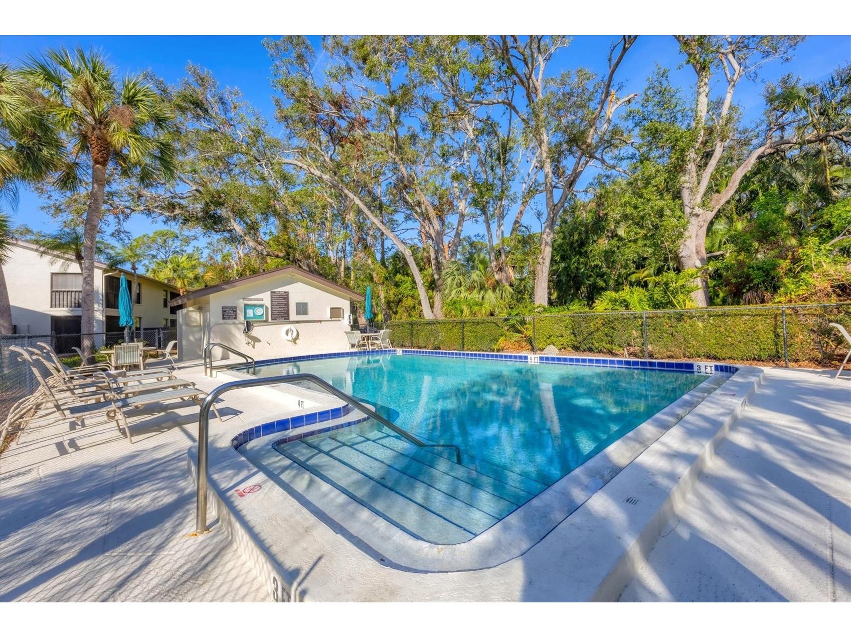 4767 Winslow Beacon #25 Sarasota FL 34235 A4678249 image15