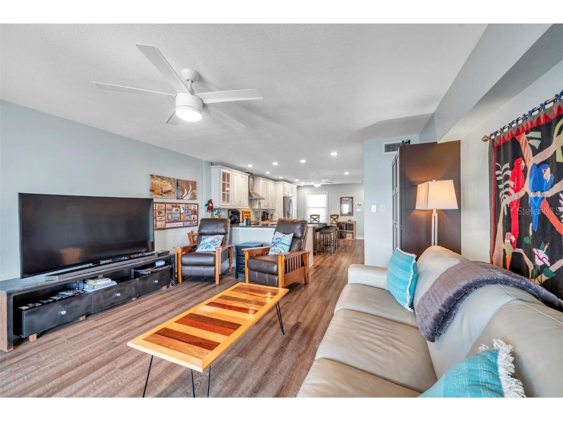 4768 Coquina Key Drive SE Saint Petersburg FL 33705 TB8375137 image10