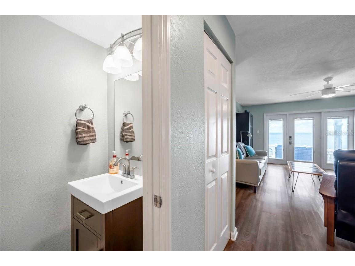 4768 Coquina Key Drive SE Saint Petersburg FL 33705 TB8375137 image14