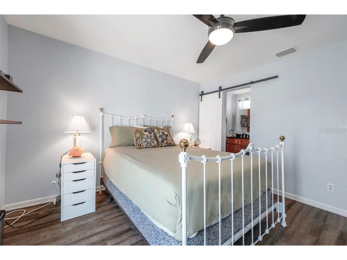 4768 Coquina Key Drive SE Saint Petersburg FL 33705 TB8375137 image22