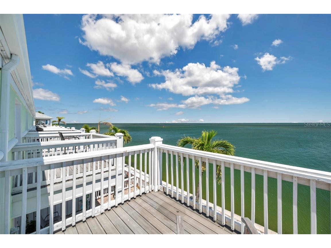 4768 Coquina Key Drive SE Saint Petersburg FL 33705 TB8375137 image35