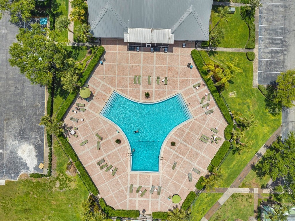 4768 Coquina Key Drive SE Saint Petersburg FL 33705 TB8375137 image43